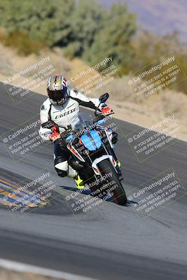 media/Dec-18-2022-SoCal Trackdays (Sun) [[8099a50955]]/Turn 10 (140pm)/